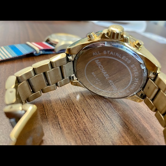 Michael Kors Gold Watch - Picture 3 of 7